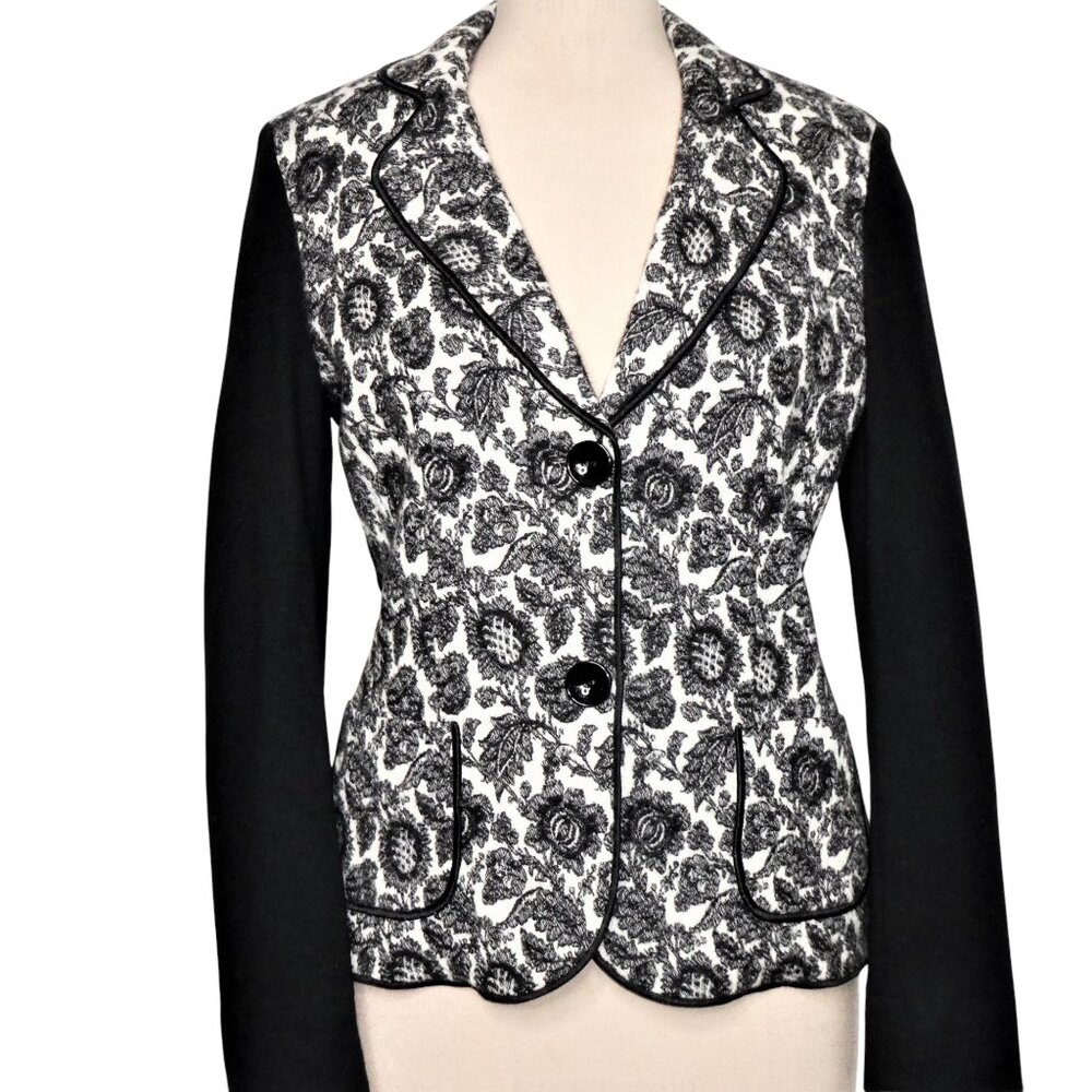 Hauber  Black and white floral front wool  Blend Knit Blazer  Size 8
